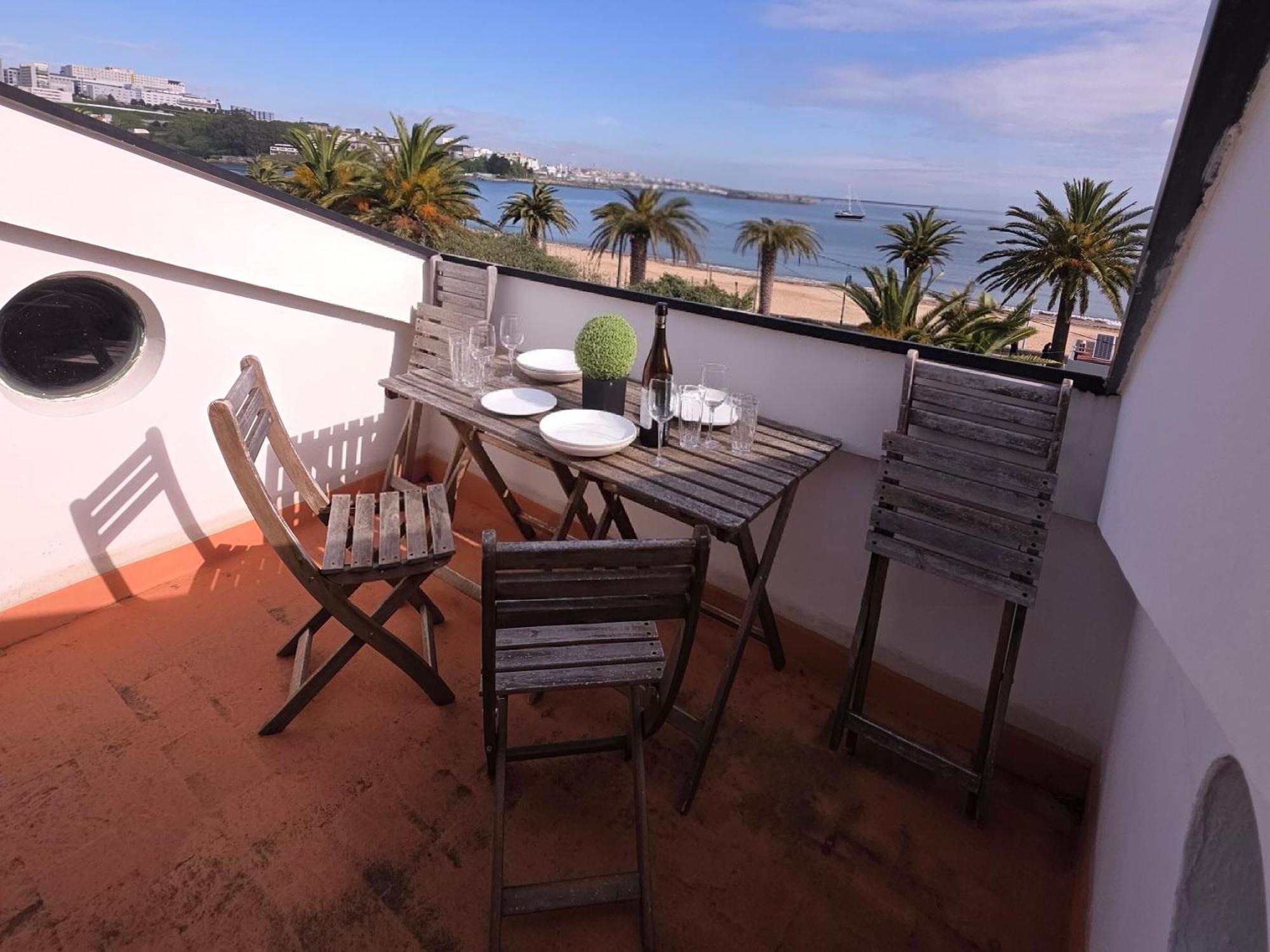 Apartamento Precioso Atico Frente A La Playa De Santa Cristina A Coruña Exterior foto